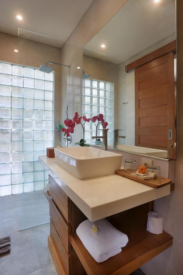 The Wina Villa Seminyak Екстер'єр фото